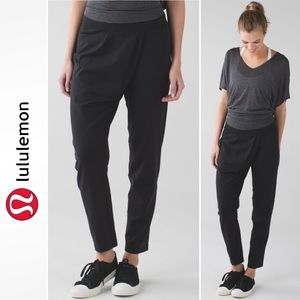 Lululemon Wrap It Up Trouser In Black | Size US 8 | EUC